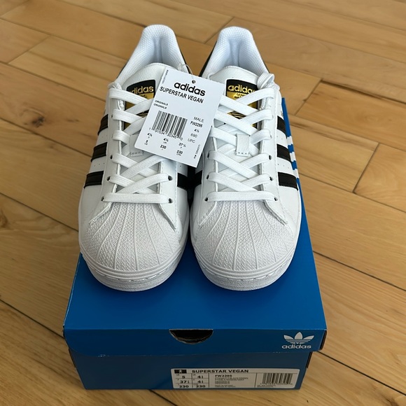 Adidas Superstar, US5M/6.5W - Picture 2 of 10